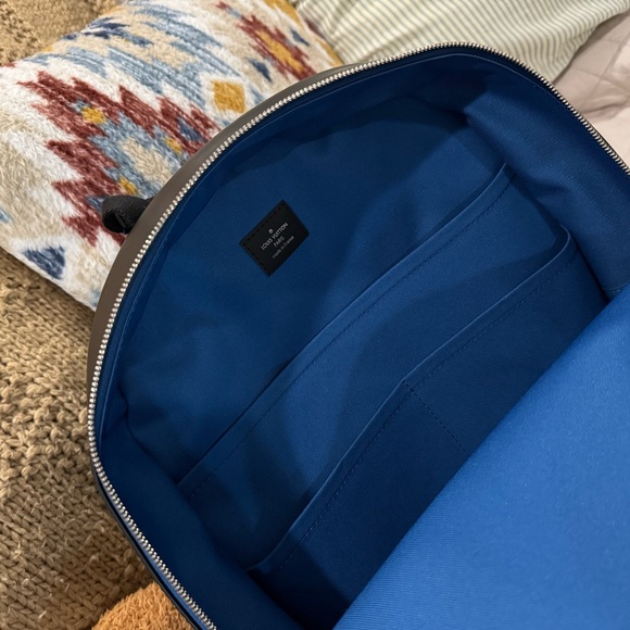 Louis Vuitton Josh Graphite Backpack with Neon Blue Lining - Limited Edition - Picture 3 of 11